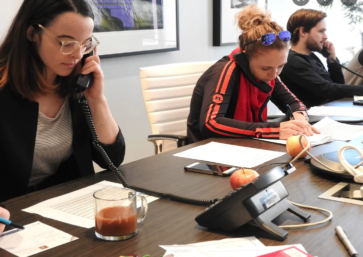 Retour de la Clinique juridique téléphonique du Jeune Barreau de Montréal