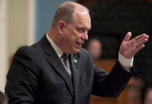 Stéphane Bergeron dénonce la éduction drastique des budgets pour la présente saison estivale