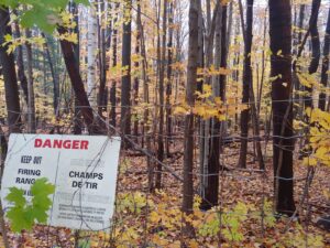 Le maire de Sainte-Julie félicite Suzanne Roy et fait part de ses priorités