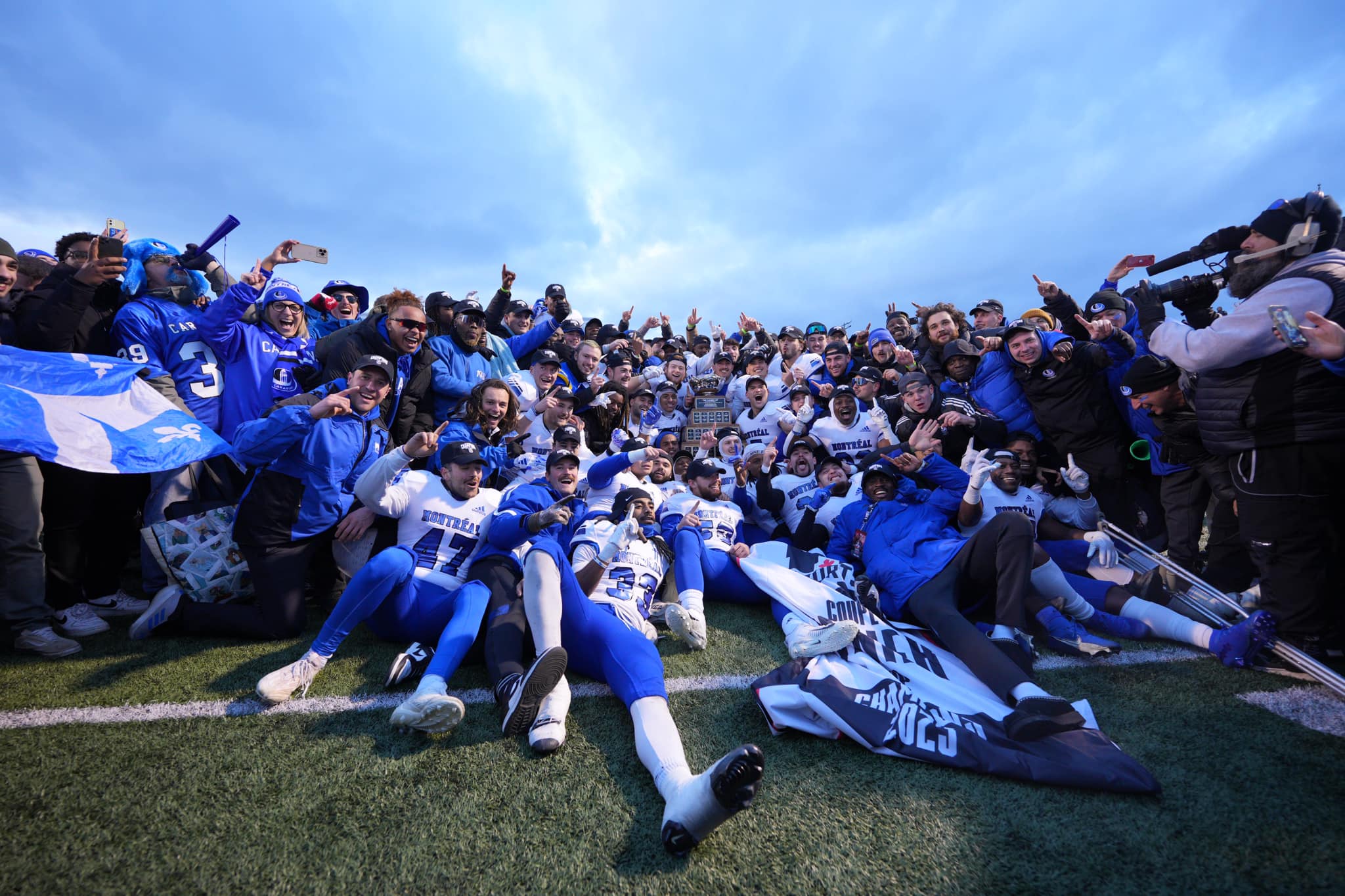 Carabins de Montréal: plusieurs joueurs de la égion parmi les champions!