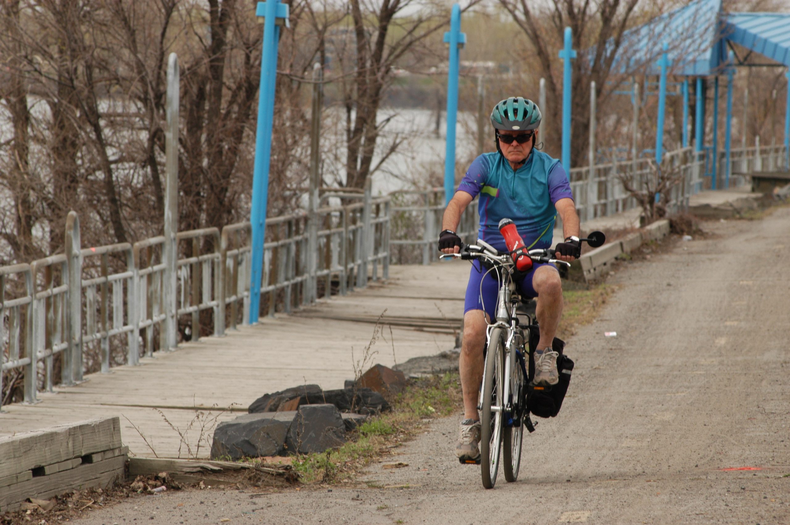 Longueuil: la piste cyclable près du fleuve fermée pour l’été