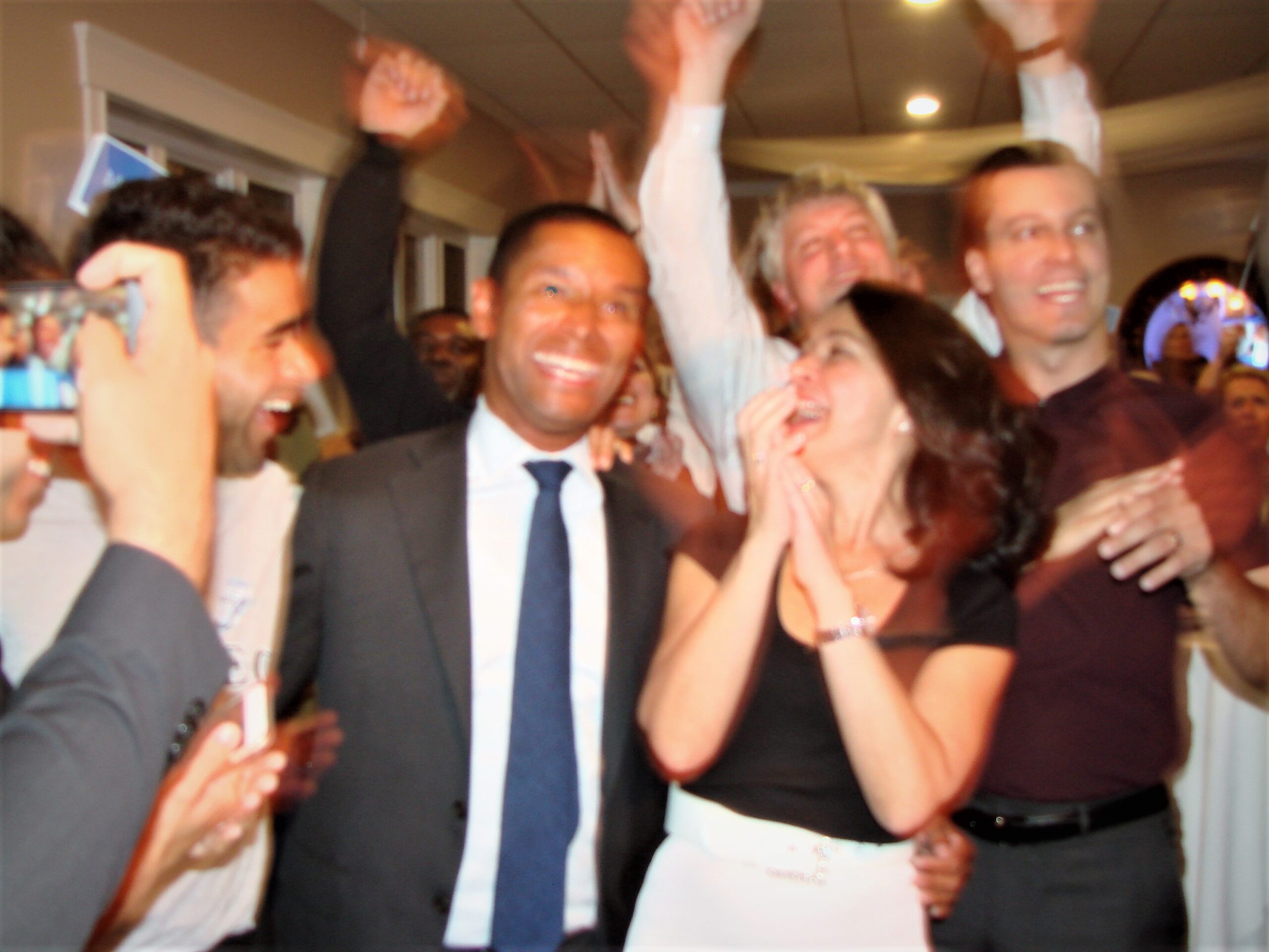 Le caquiste Lionel Carmant est élu dans Taillon