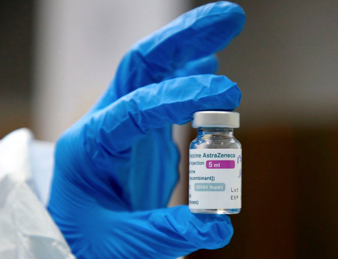 L’intervalle pour la 2e dose du vaccin d’AstraZeneca abaissé à 8 semaines