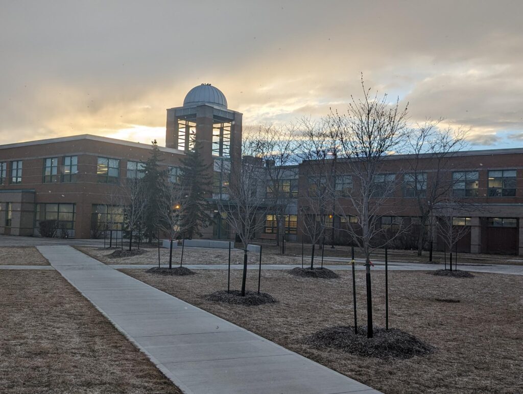 Surpopulation à le Carrefour à Varennes: la 1ère secondaire déménagera à Marie-Victorin en 2025