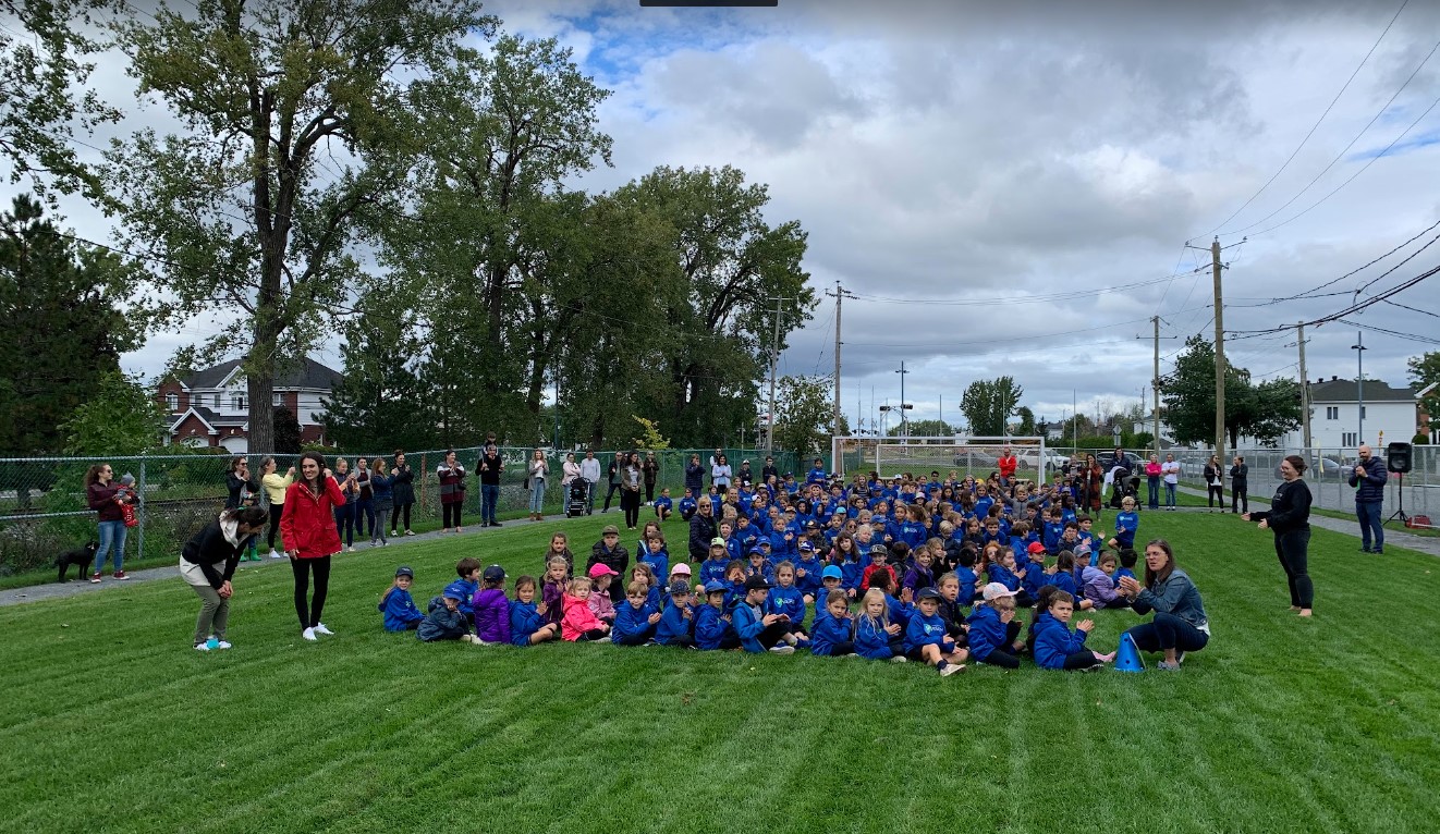 Inauguration de nouvelles aires de jeux extérieures à l’école trilingue Vision Varennes