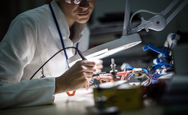 Pénurie de main-d’œuvre industrielle : DEL reconduit une campagne pour recruter 500 travailleurs