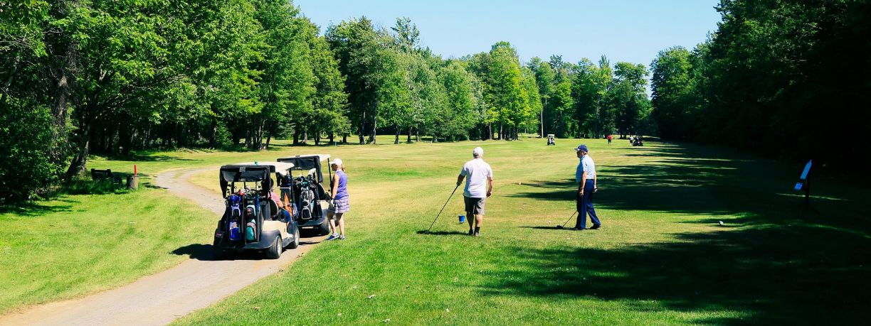 Une invitation au tournoi de golf de la FADOQ