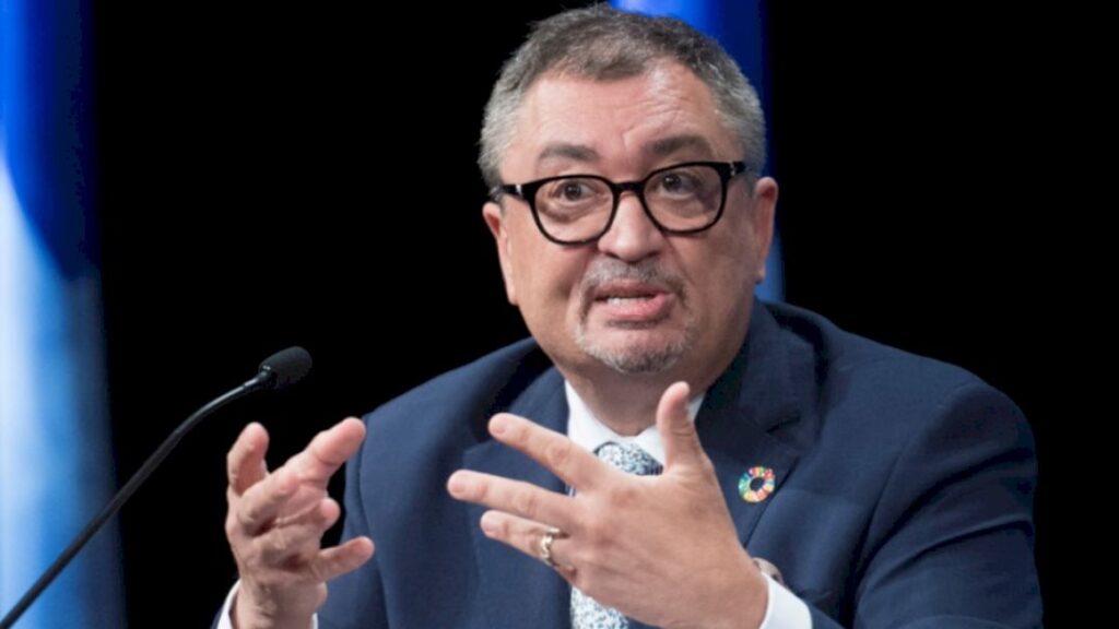 La période d&rsquo;isolement pour les cas confirmés sera maintenant de 10 jours