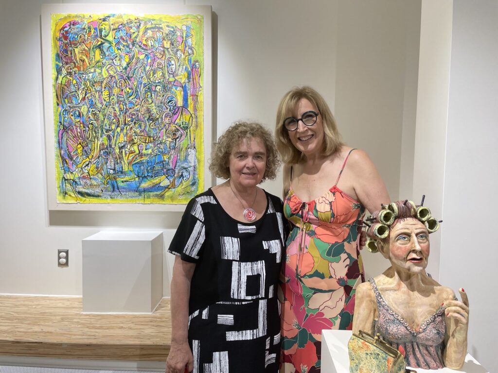 Les personnages de Théèse Martin et de Manon Demers à la Galerie Jean-Letarte