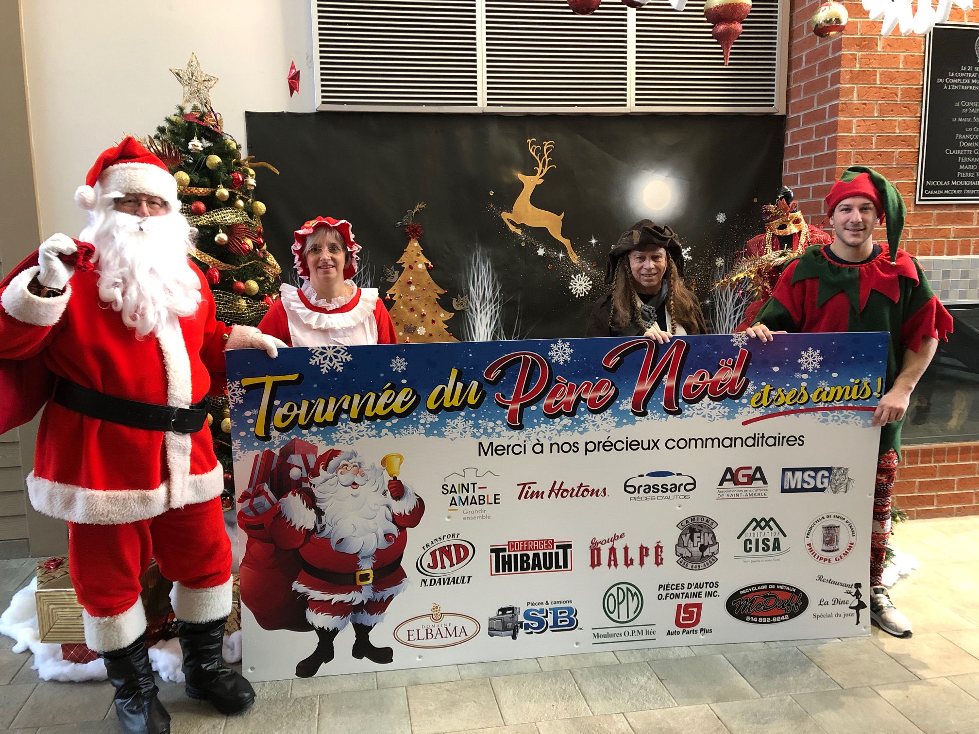 La Tournée du père Noël et ses amis est de retour dans quatre écoles de Saint-Amable!