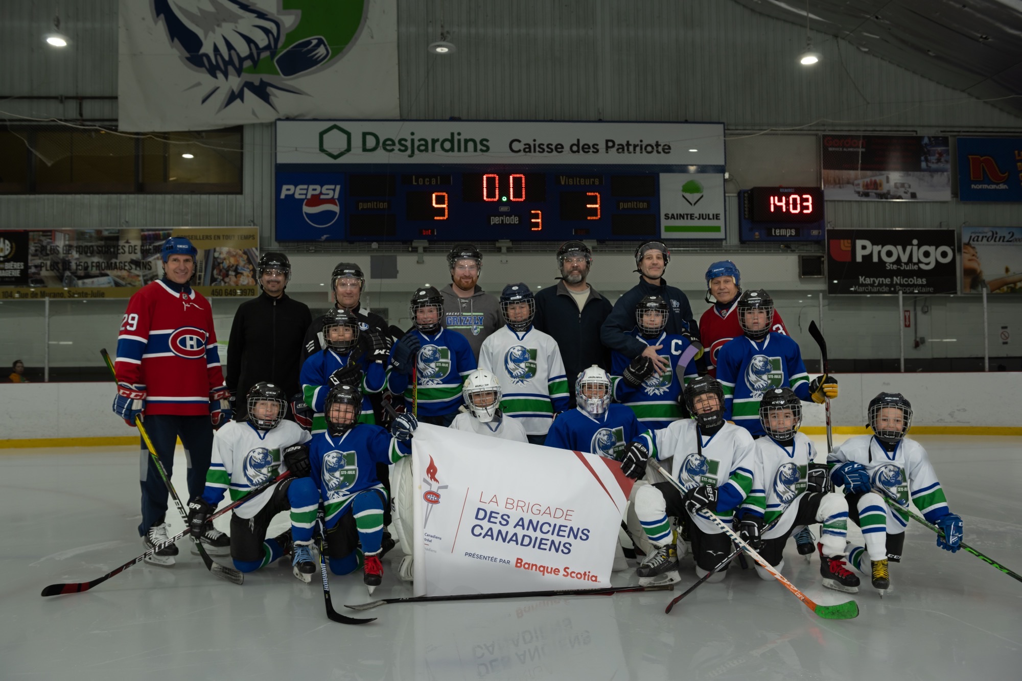 Des anciens Canadiens de Montréal sur la glace à Sainte-Julie