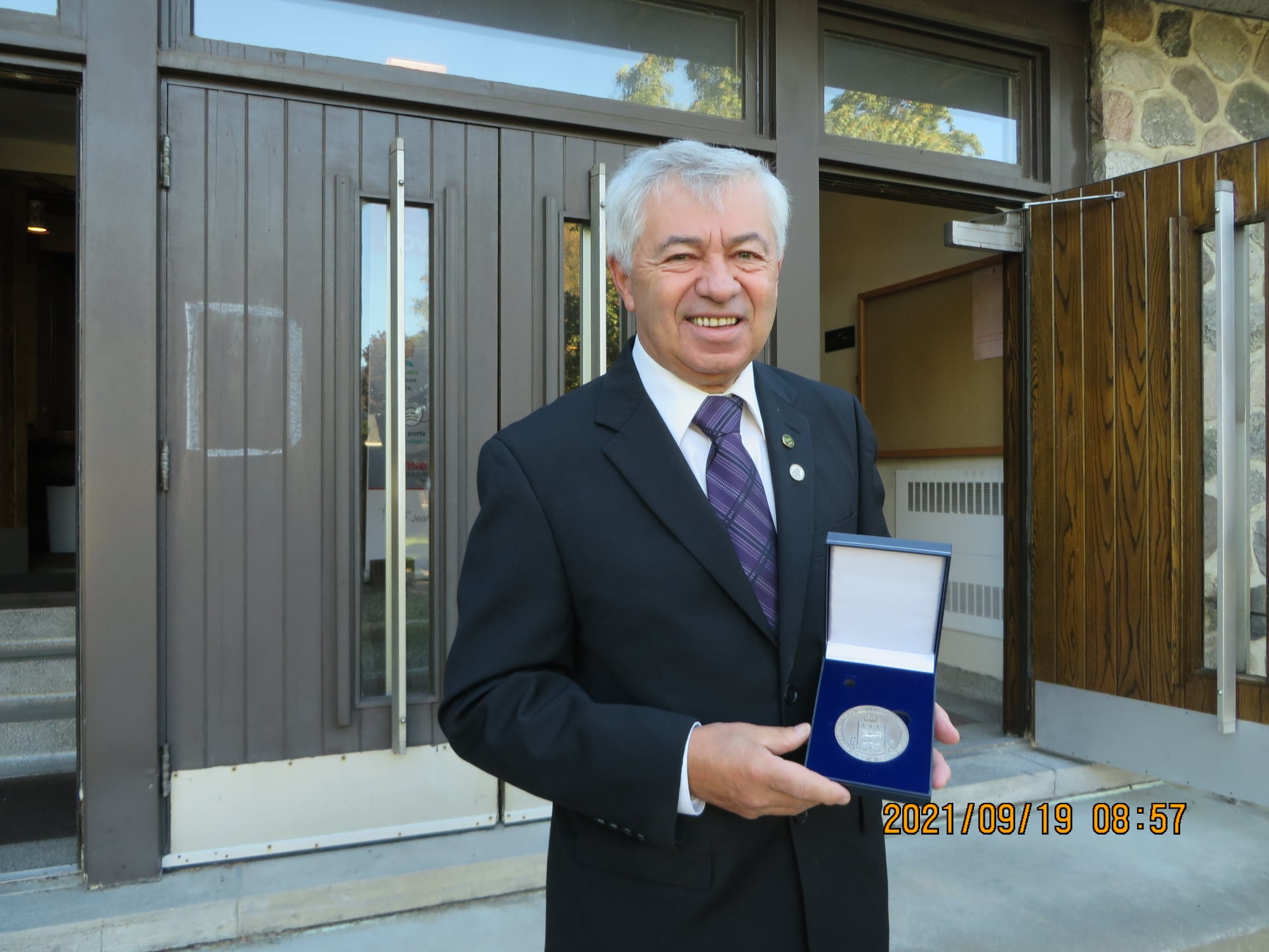 Jean-Louis Richer écipiendaire de la Médaille du Lieutenant-gouverneur