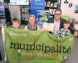 Longueuil reçoit son accréditation Municipalité amie des enfants