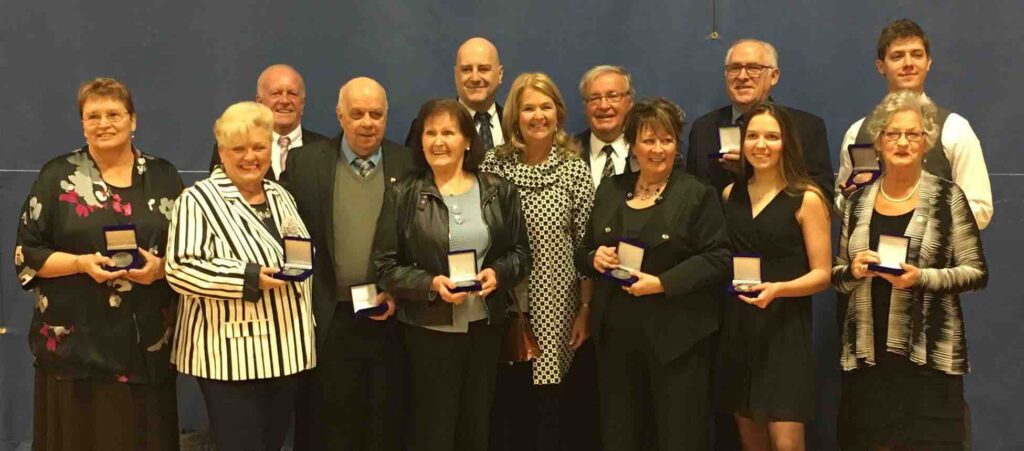 La médaille du Lieutenant-gouverneur remise à 14 citoyens de Sainte-Julie