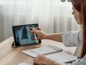 Modernisation des dossiers cliniques informatiques en Montéégie