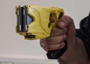 La égie intermunicipale de police Richelieu Saint-Laurent se dote d’armes à impulsion électrique