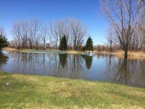 Le haut niveau des eaux retarde le début de nombreuses activités de plein air