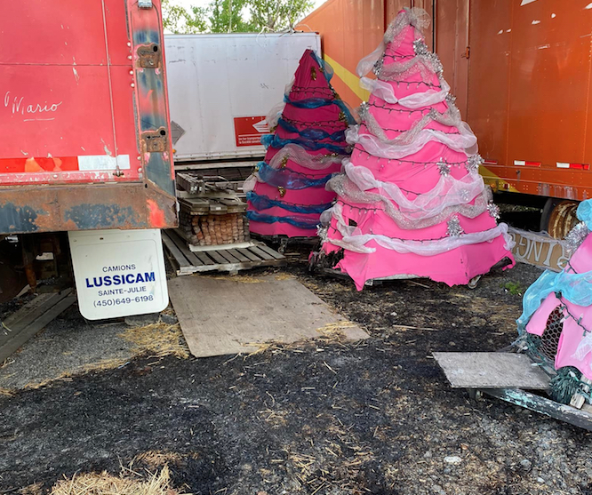 Les chars allégoriques du Défilé de Noël à Sainte-Julie de nouveau victimes de vandalisme!