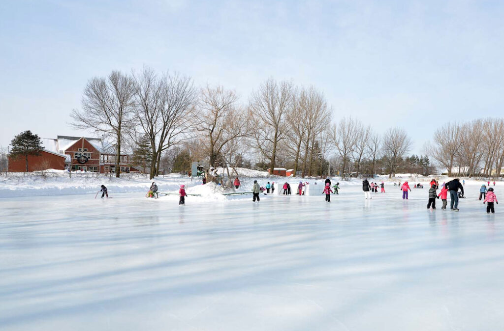 Ouverture de la patinoire sur le lac à Sainte-Julie