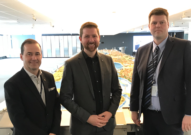 Xavier Barsalou-Duval rencontre les responsables  du Port de Montréal à Contrecœur