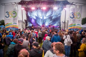 Célébrations de la fête nationale à Sainte-Julie et Varennes: pluie pas pluie, on fête aux couleurs du fleurdelisé!