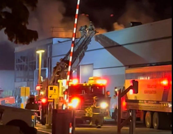 Un incendie mineur endommage les ateliers municipaux à Sainte-Julie