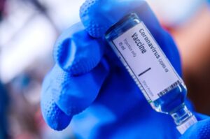 Les personnes âgées de 80 ans et plus invitées à se faire vacciner en Montéégie!