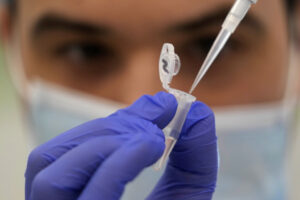 Les hospitalisations sont à la hausse depuis trois semaines dans la égion