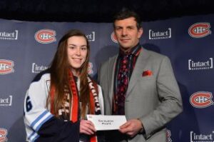 La Longueuilloise Ève-Audrey Picard reçoit une bourse du Canadien