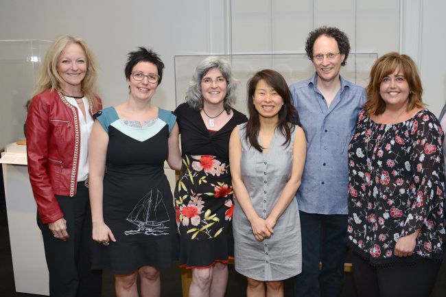 La vie de Kim Thúy en sculptures et en jouets à Longueuil