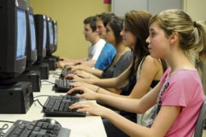 Les élèves de l&rsquo;école de Mortagne auront un uniforme à compter de septembre prochain