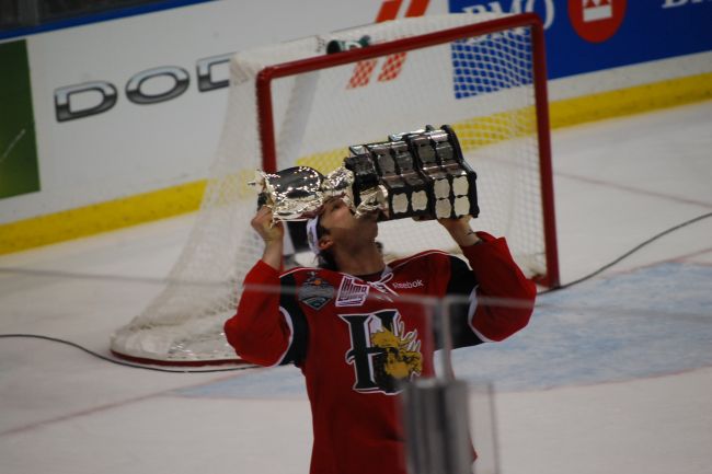 Le Varennois Dominic Beauchemin remporte sa coupe Stanley!