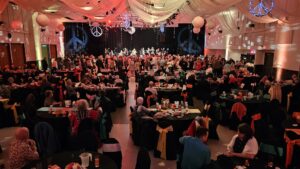 350 aînés ont dansé