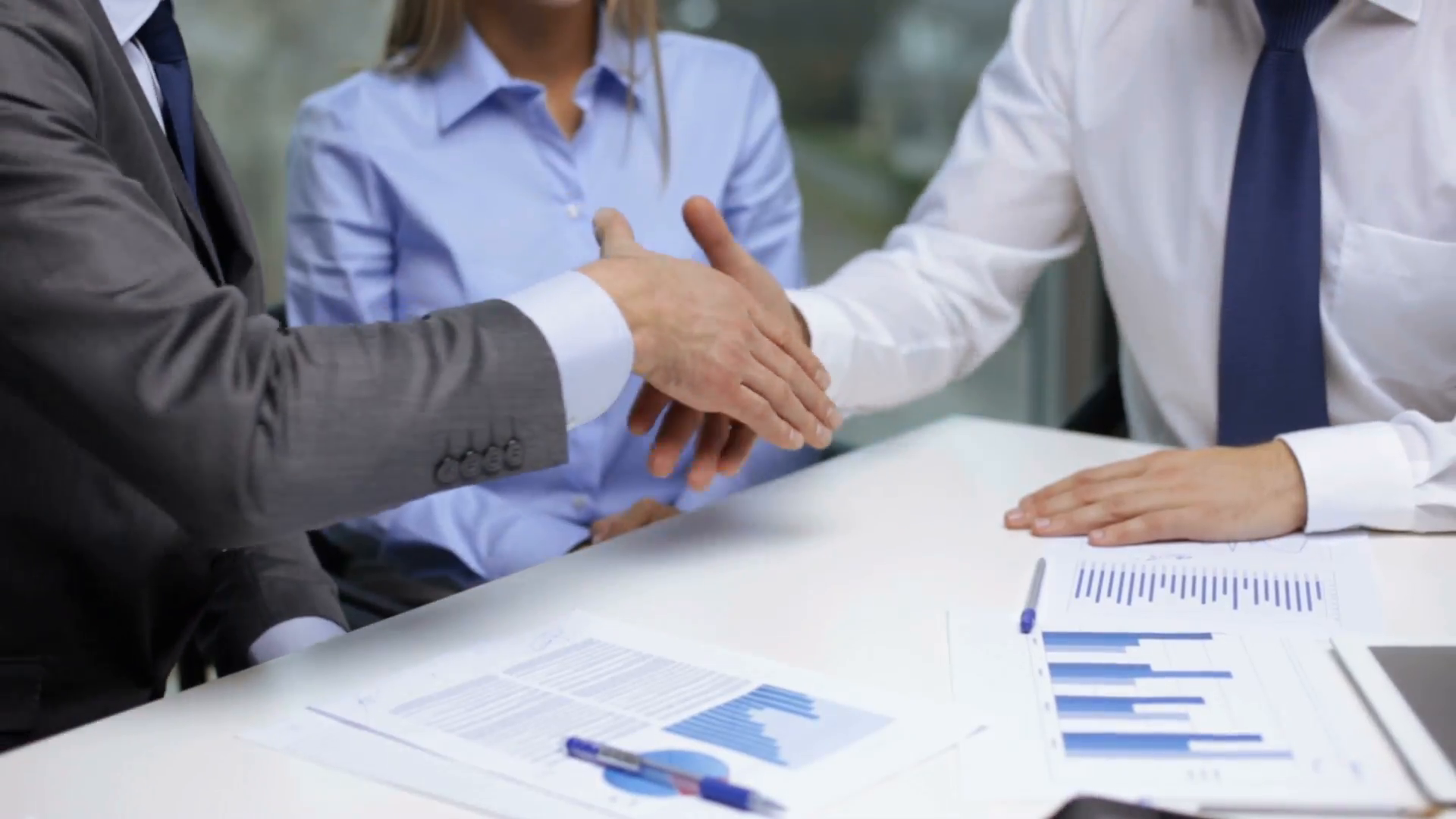 Les mairesses de Contrecœur et Sainte-Julie en mission en France pour contrer la pénurie de main-d’œuvre