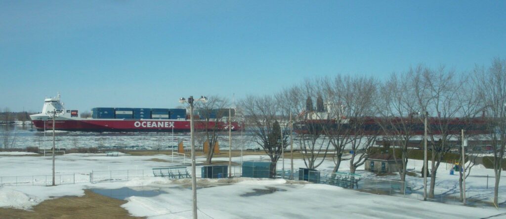 Érosion des berges sur le Saint-Laurent: Marc Garneau devra épondre aux citoyens qui perdent leur terrain