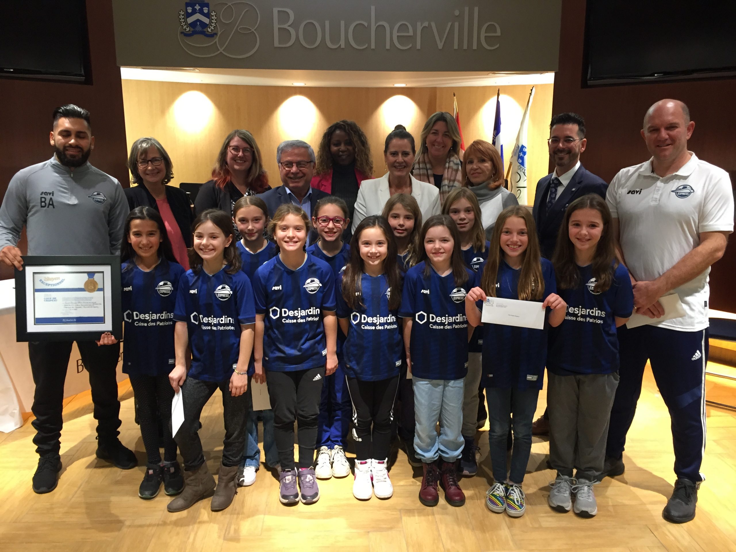 Coup de chapeau à une équipe de soccer féminin de Boucherville