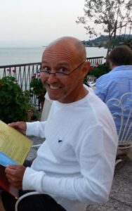 Deux Bouchervillois plongent pour empêcher l’adoption du èglement sur les clôtures autour des piscines