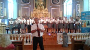 Un très beau concert de la chorale Anguélos de Marseille à l’église Sainte-Famille