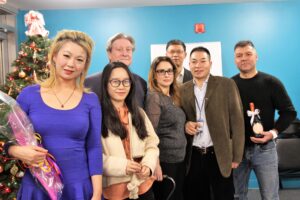 Deux entreprises de la Rive-Sud « redonnent aux suivants » à la coopérative d’Habitation Les portes de l’espoir de Longueuil