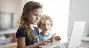 L&rsquo;OMS établit de nouvelles recommandations pour la santé des jeunes enfants