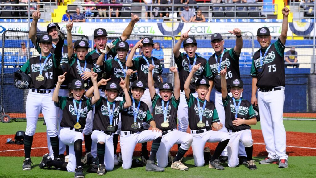 Les Gouverneurs Noirs Peewee AA de Boucherville remportent le championnat provincial