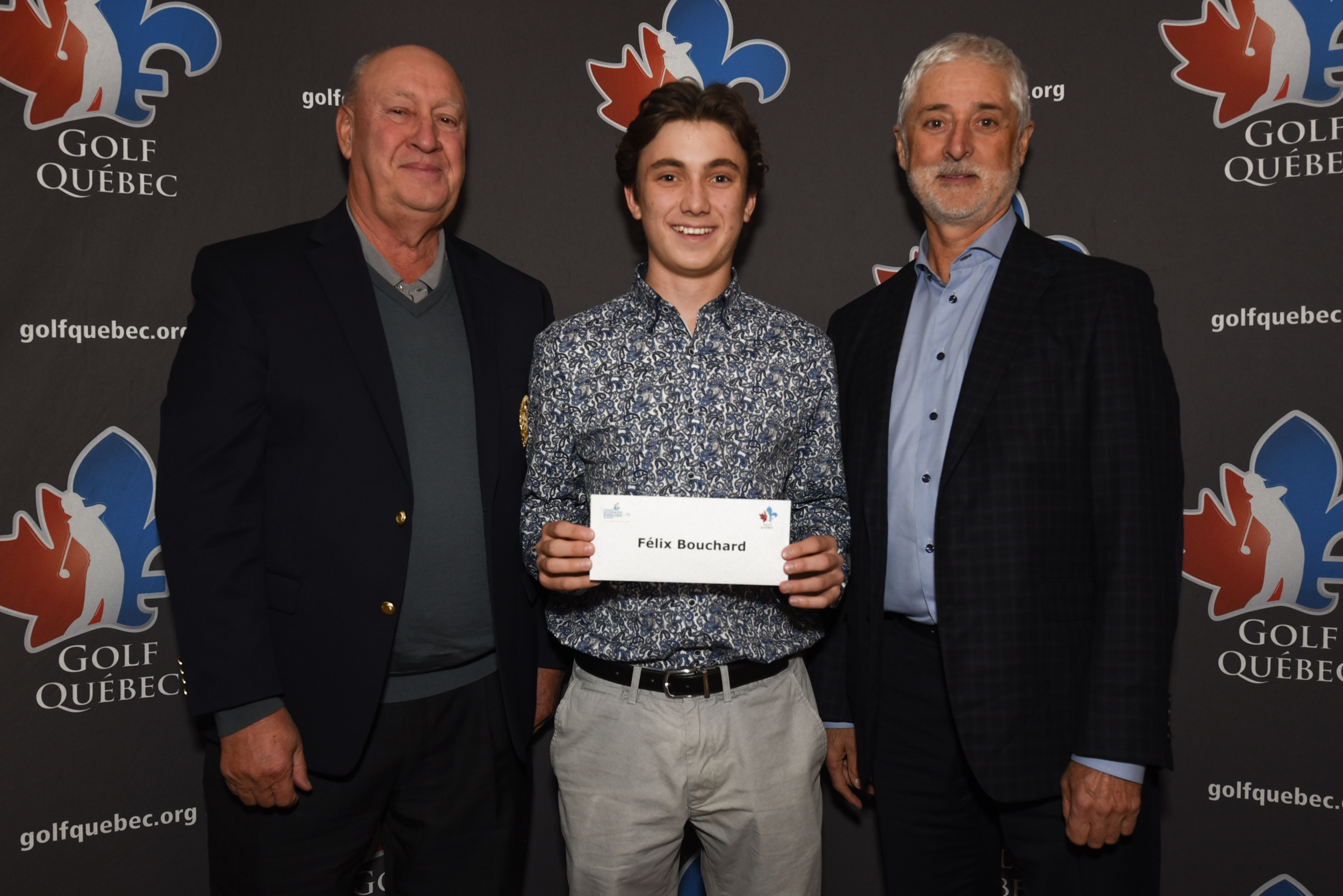 Une bourse de 3 000 $ pour un jeune golfeur prometteur de la égion