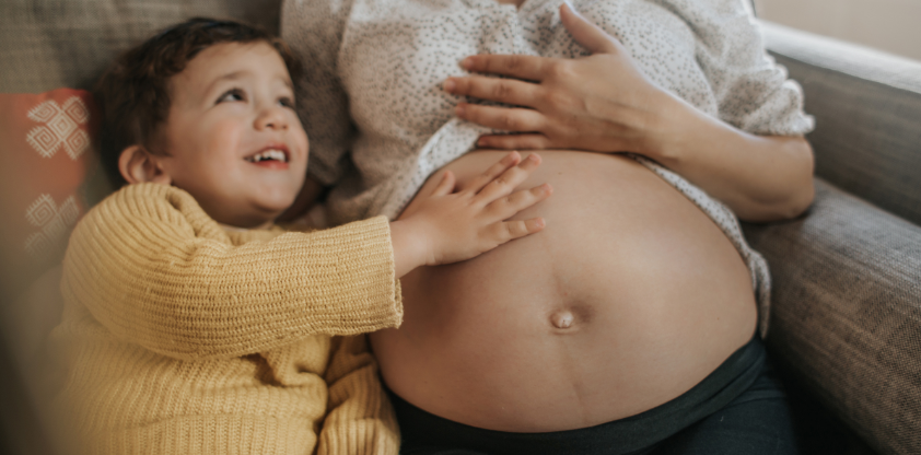 Être bien entouré pour l’arrivée de bébé : s’inscrire au service de soutien Ma grossesse