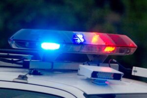 Invasion de domicile à Saint-Constant : un homme blessé