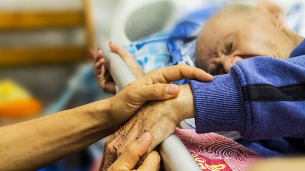 Passeport vaccinal obligatoire pour les proches aidants, les accompagnateurs et les visiteurs