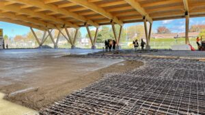 Le Parti durable est reporté au pouvoir mais une candidate indépendante cause la surprise