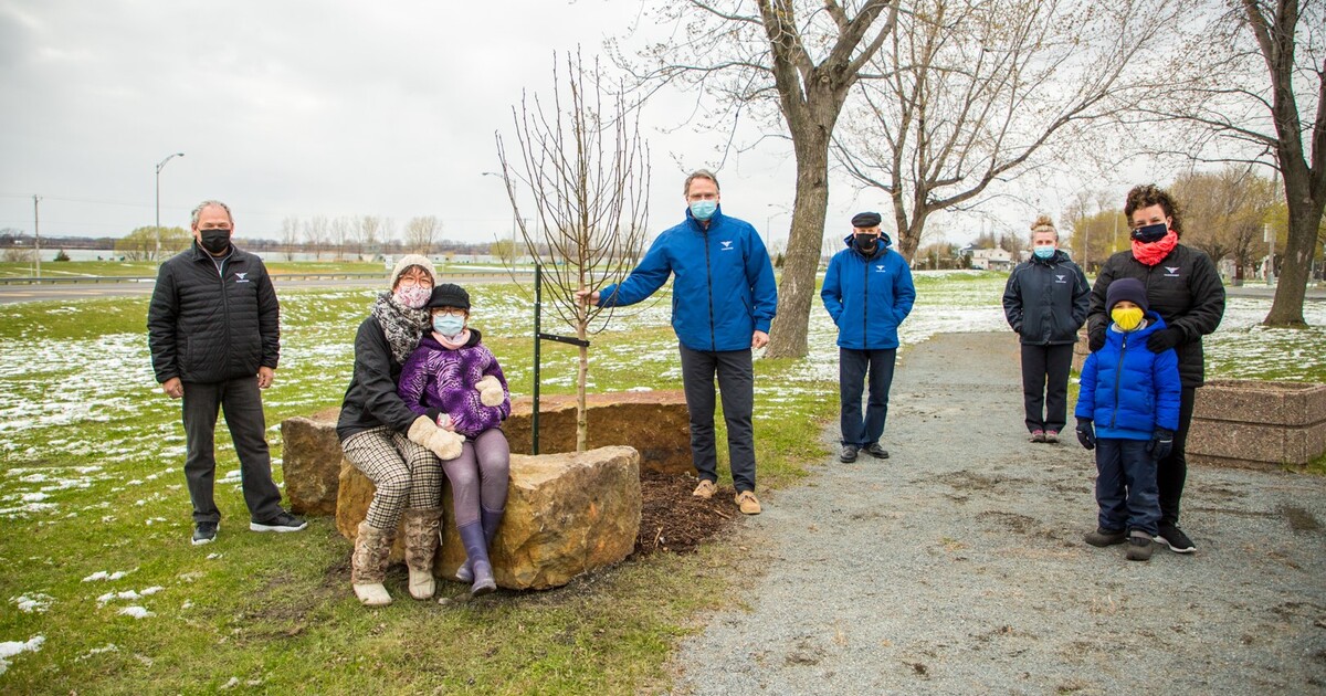 En ce Jour de la Terre, le conseil municipal de Varennes rend hommage aux victimes de la Covid-19