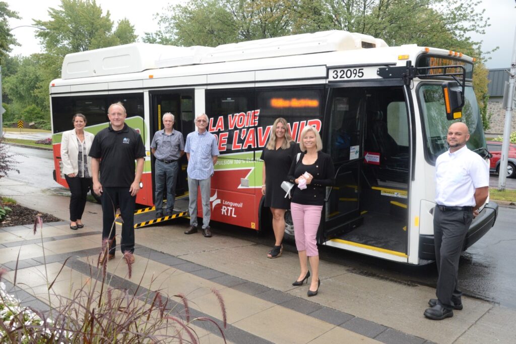 Le midibus électrique roulera encore à Boucherville