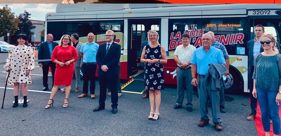 Les cinq premiers « midibus » 100 % électrique du RTL roulent sur la Rive-Sud