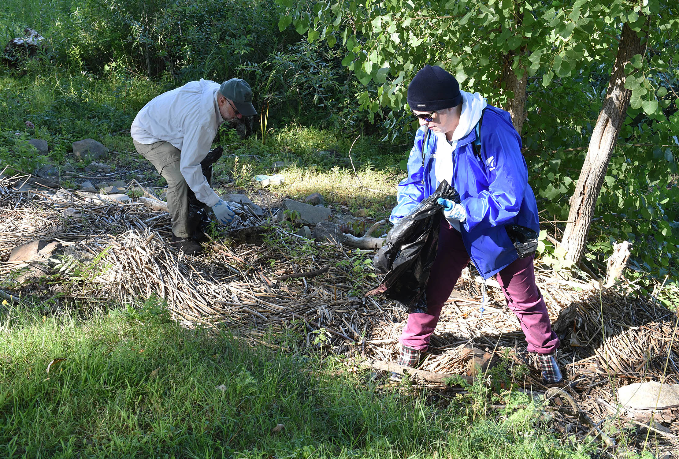 Grande activité de nettoyage des berges à Boucherville